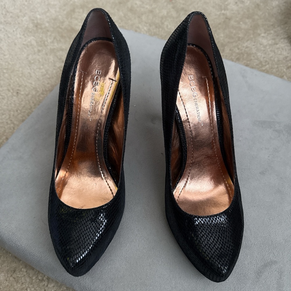 BCBG Black Snakeskin Pattern Heels
